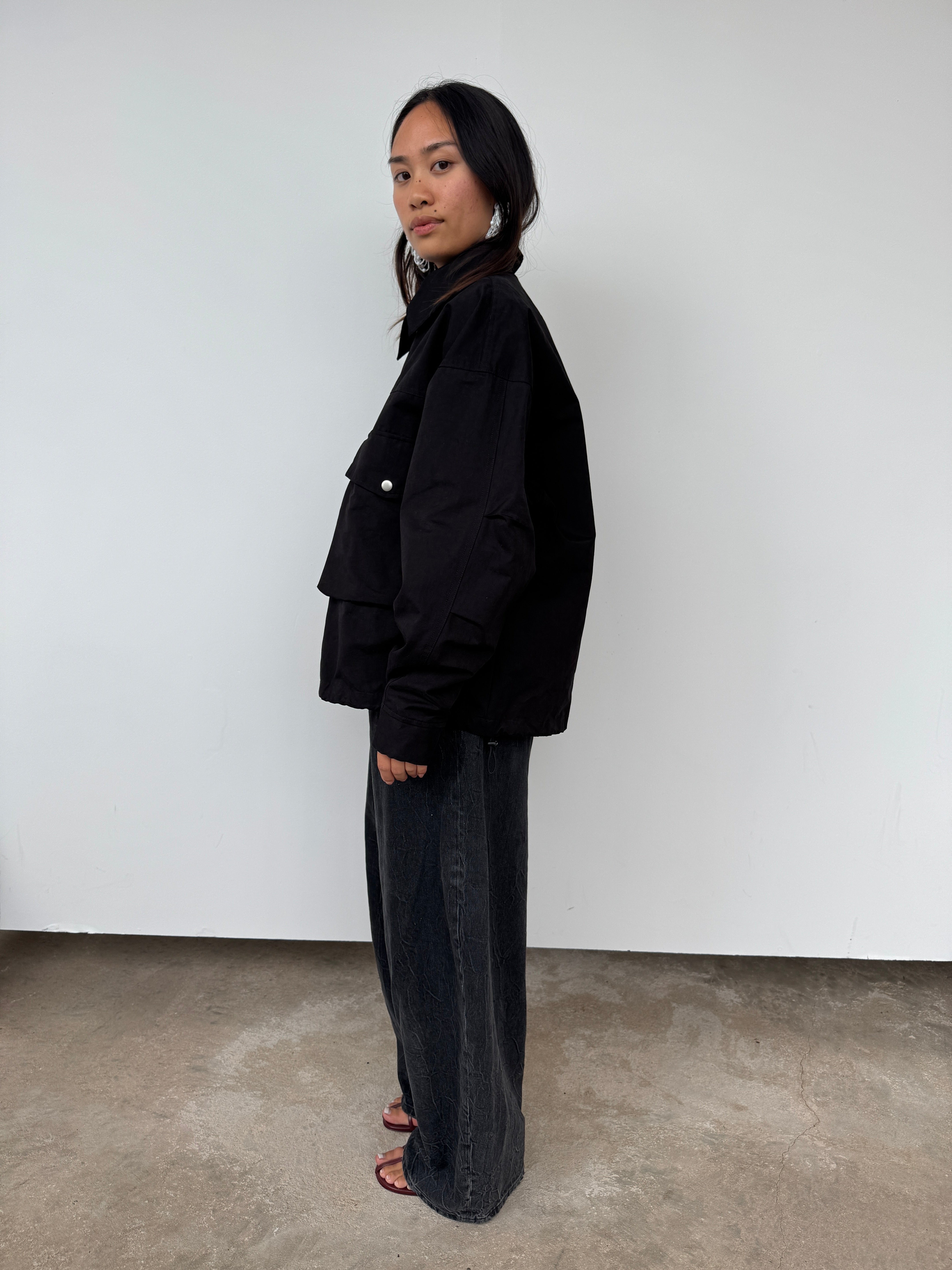 Estudio Niksen Black Big-pocket Wind Jacket | O/S – Curate & Rotate