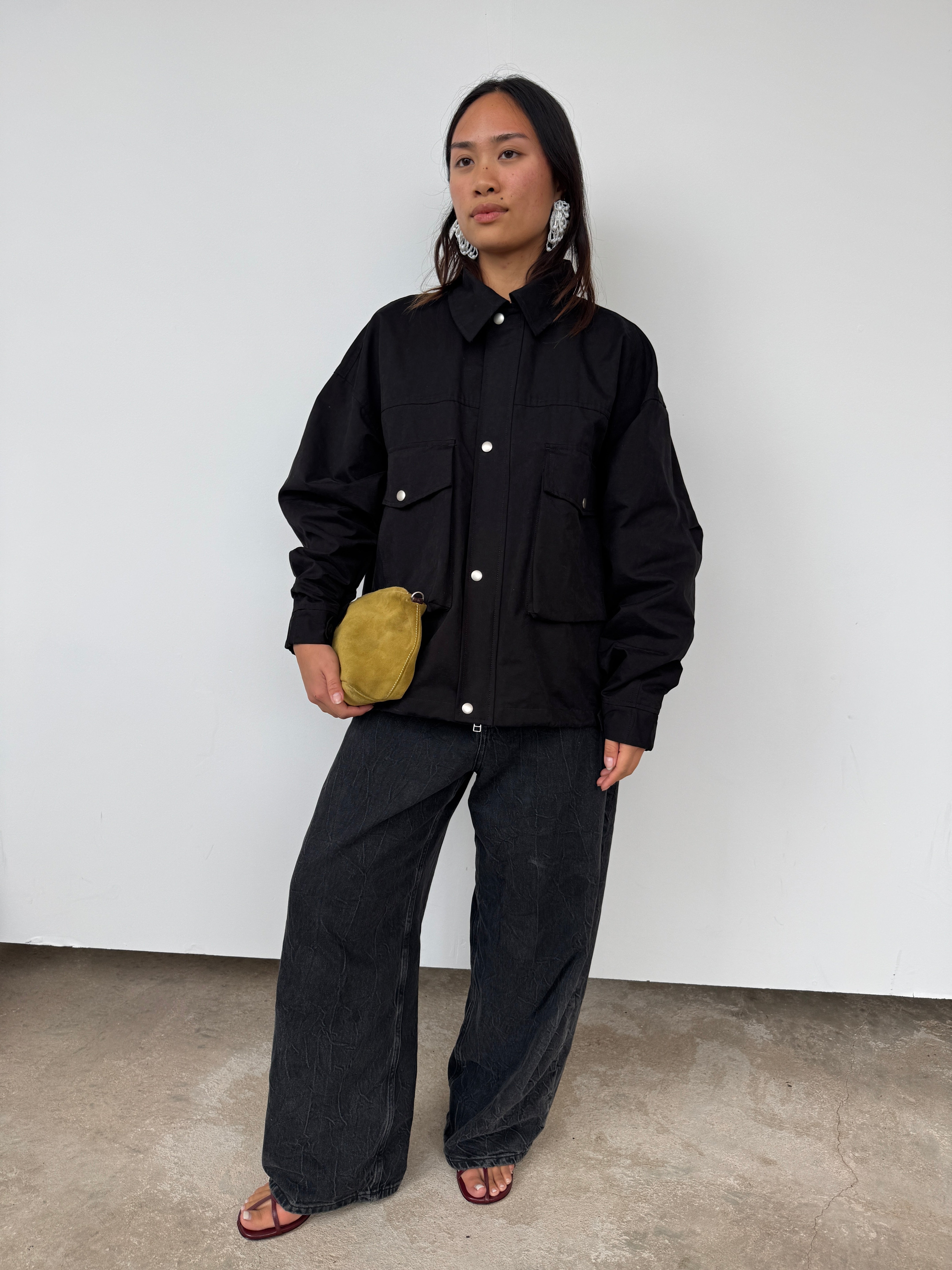 Estudio Niksen Black Big-pocket Wind Jacket | O/S – Curate & Rotate