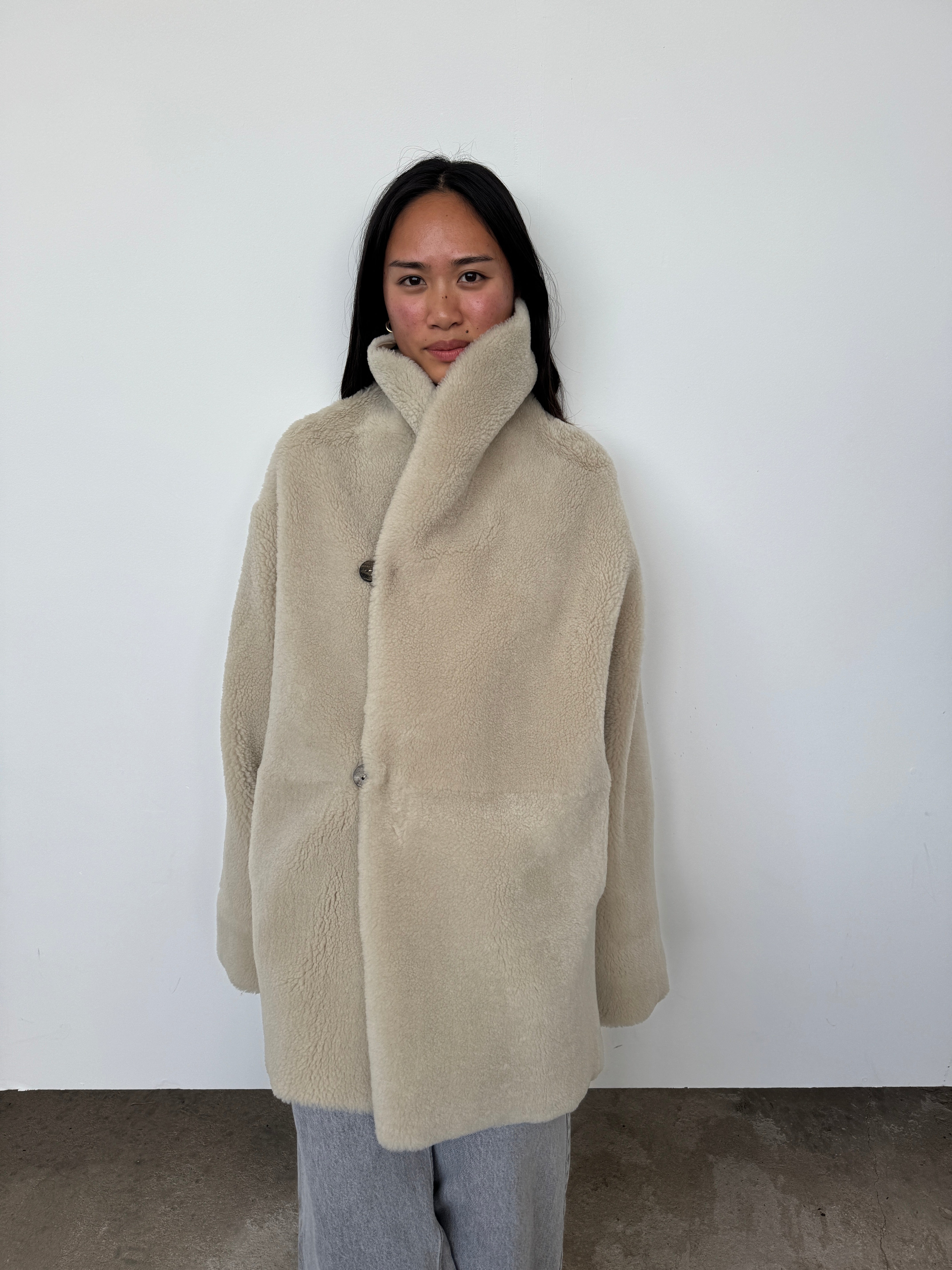 GUSHLOW & COLE SAMPLE SALE – Curate & Rotate